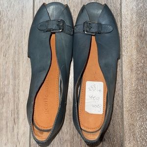 Womens gentle souls flat Sandle shoes navy blue slip on size 6.5